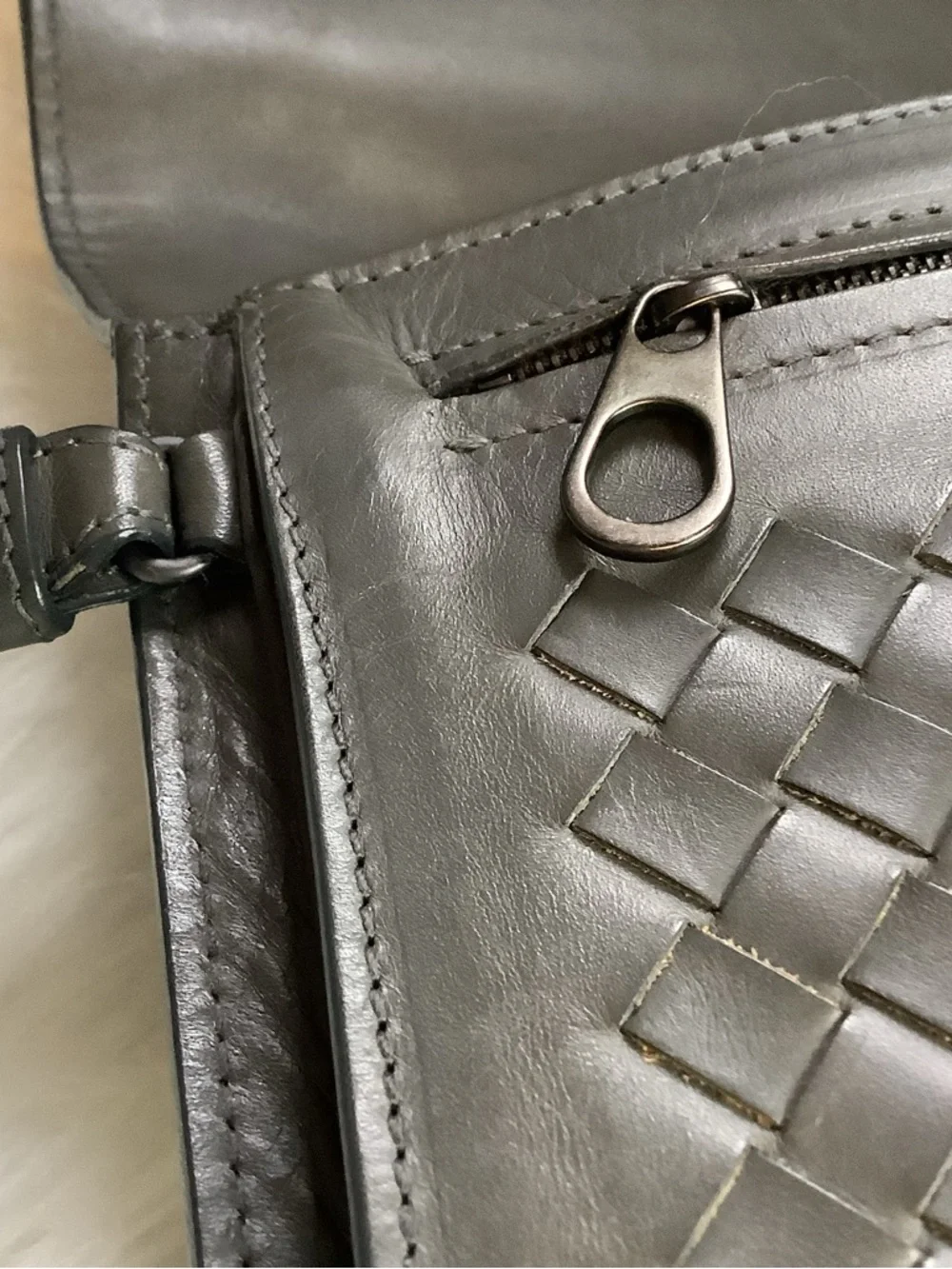 Bottega Veneta strap signature clutch